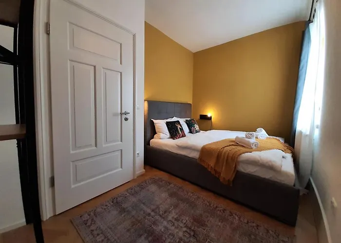 Apartment 4-6 Personen I 80Qm I Altstadt I Dachterasse I Parkplatz
